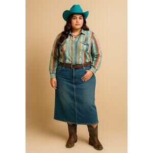 Justin Women’s Boots 9B Square Toe Western Turquoise Stitching & Lining